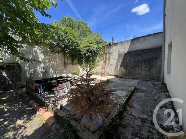 Immeuble à vendre  436 m 2   GRAULHET  - 81