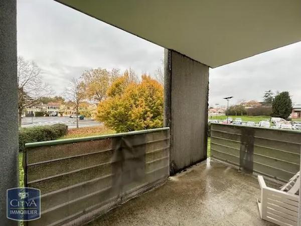 Appartement à louer 1 pièce 23.77m² Poitiers (86000)