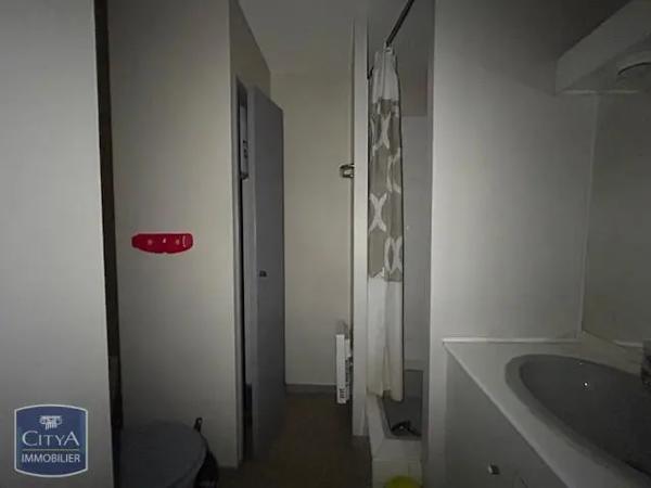 Appartement à louer 1 pièce 23.77m² Poitiers (86000)