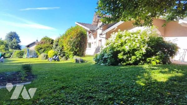 Grande maison contemporaine
