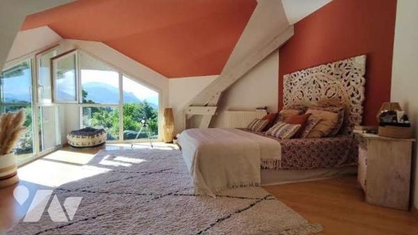 Grande maison contemporaine