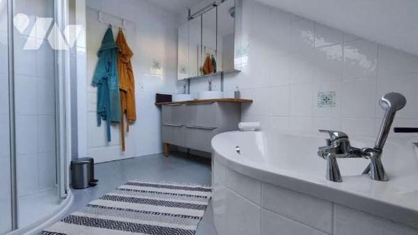 Grande maison contemporaine