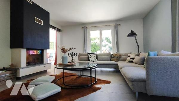 Grande maison contemporaine