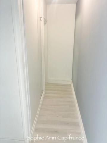 **Sortie du Havre**Appartement 58 m² avec 2 chambres, dernier étage avec balcon, garage et vue panoramique plein sud.