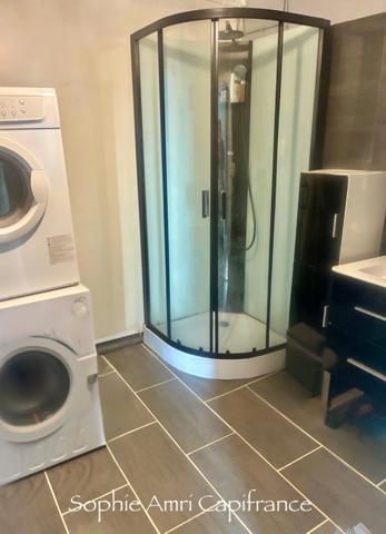 **Sortie du Havre**Appartement 58 m² avec 2 chambres, dernier étage avec balcon, garage et vue panoramique plein sud.