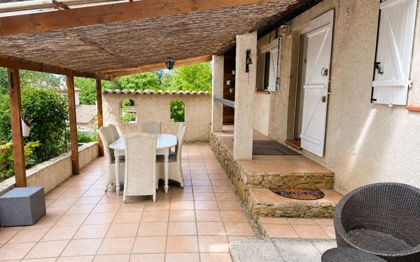 Maison à vendre    5 pièces • 139,35 m2 Pourrières