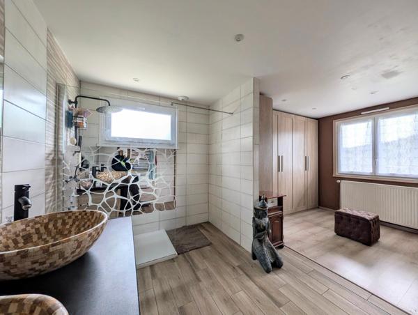 maison familiale 220 m² + T2 indépendant, atelier, terrasse