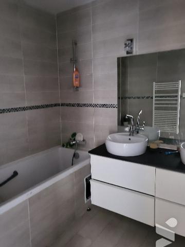 Résidence la Grognarde
Type 5 bel appartement 
Dans la tour au huitième étage 
4 chambres
