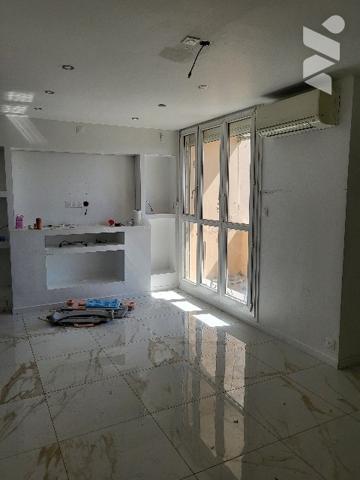 Résidence la Grognarde
Type 5 bel appartement 
Dans la tour au huitième étage 
4 chambres