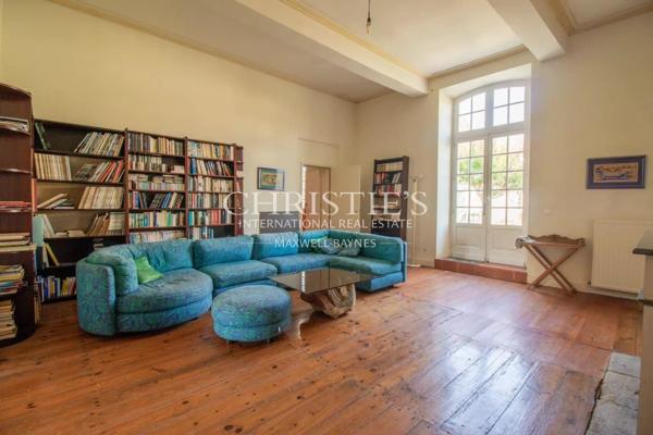 La Noble Chartreuse avec piscine et pigeonnier