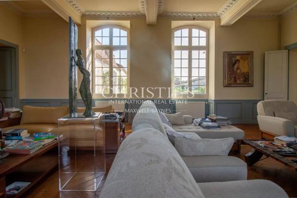 La Noble Chartreuse avec piscine et pigeonnier