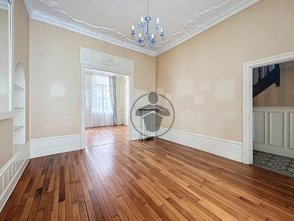 Vente Maison de ville 237 m2 à Saint-Quentin