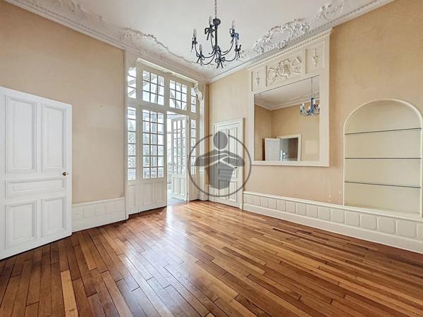 Vente Maison de ville 237 m2 à Saint-Quentin