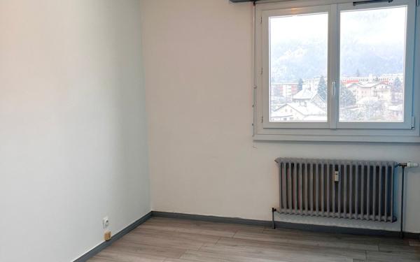 Appartement à louer    4 pièces • 76,65 m2 Cluses