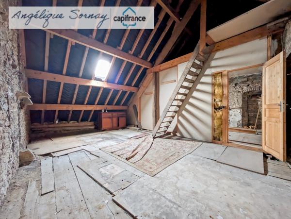 Authentique maison de village avec cave voûtée et combles aménageables