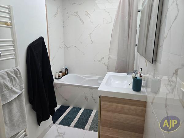 Maison à vendre Saint Marc Sur Mer - 6 pièces, 135m² avec 4 chambre(s) à 721 050€ - AJP Immobilier Saint-Marc-sur-Mer