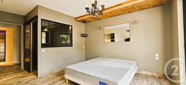 Maison à vendre  5 pièces - 174 m 2   MONTLUCON  - 03