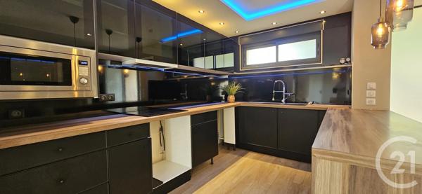 Maison à vendre  5 pièces - 174 m 2   MONTLUCON  - 03