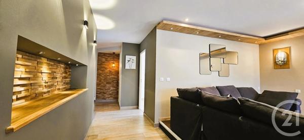 Maison à vendre  5 pièces - 174 m 2   MONTLUCON  - 03