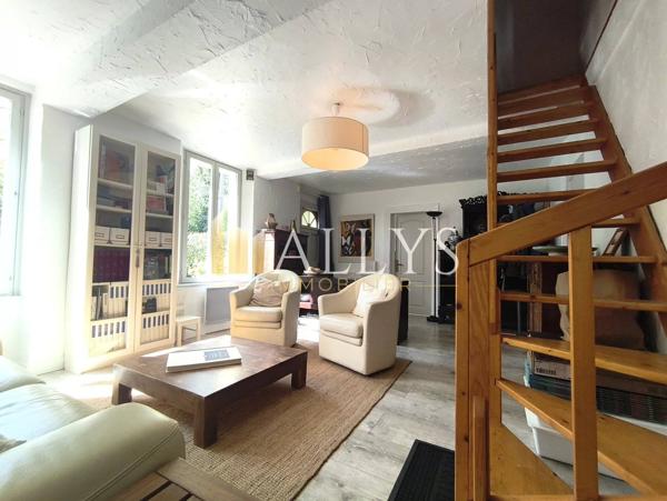 CHARMANTE MAISON ATYPIQUE