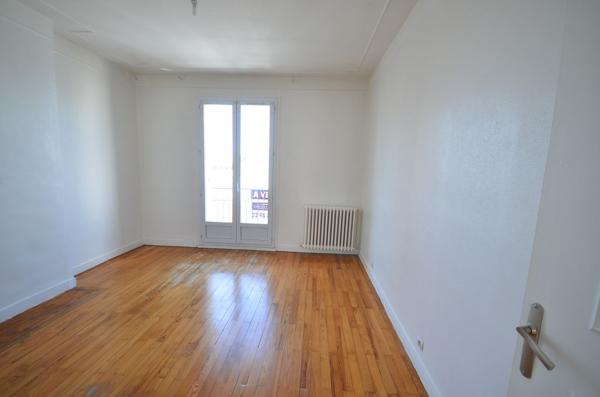 BREST - 13 RUE FAUTRAS - T3 de 61m² en dernier étage , Brest
