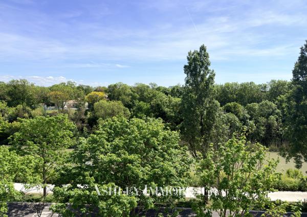 A VENDRE APPARTEMENT TYPE 4 LA ROCHELLE - VUE SUR LE CANAL DE ROMPSAY