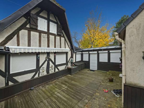 BOURTH 27580 Maison 3 chambres, dépendances, terrain 1.024 m² clos