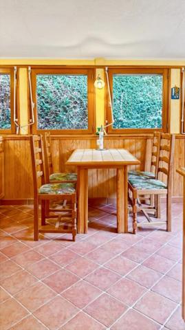 BOURTH 27580 Maison 3 chambres, dépendances, terrain 1.024 m² clos