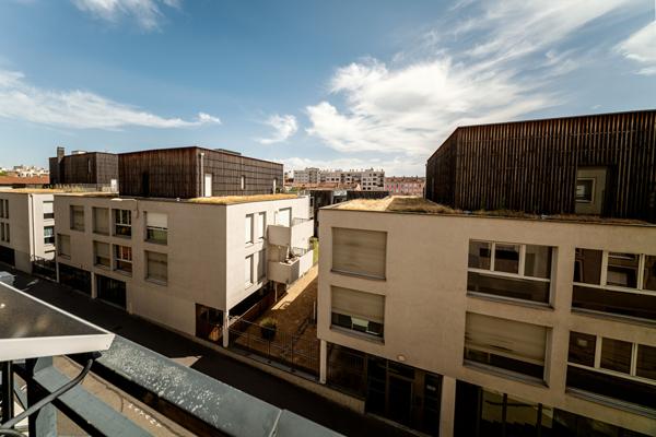 Lyon 3 - T4 familial de 110 m² avec terrasse et piscine