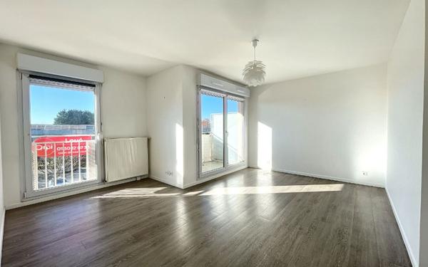 Appartement à louer    2 pièces • 43,50 m2 Guyancourt