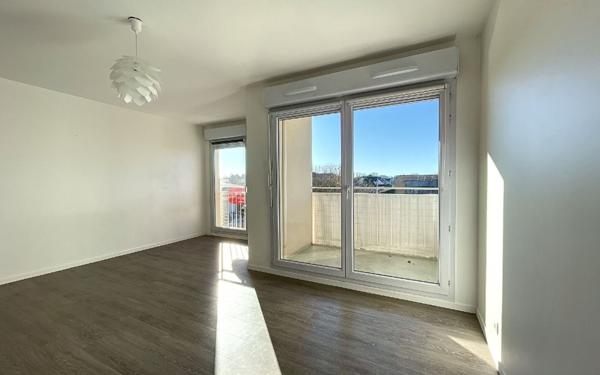 Appartement à louer    2 pièces • 43,50 m2 Guyancourt