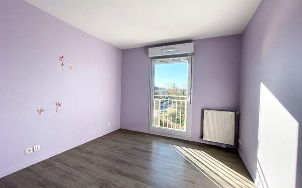 Appartement à louer    2 pièces • 43,50 m2 Guyancourt