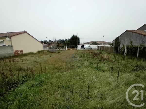 Terrain à vendre  840 m2 SAVERDUN - 09