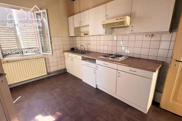 Immeuble de rapport 260 m² sur 8 ares