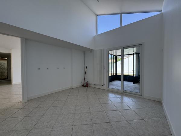 Maison 8 pièce(s) 4 chambre(s) 160 m²