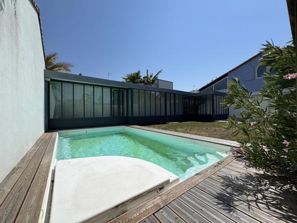 Maison 8 pièce(s) 4 chambre(s) 160 m²
