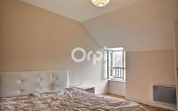 Appartement à vendre    5 pièces • 125 m2 Oloron-Sainte-Marie