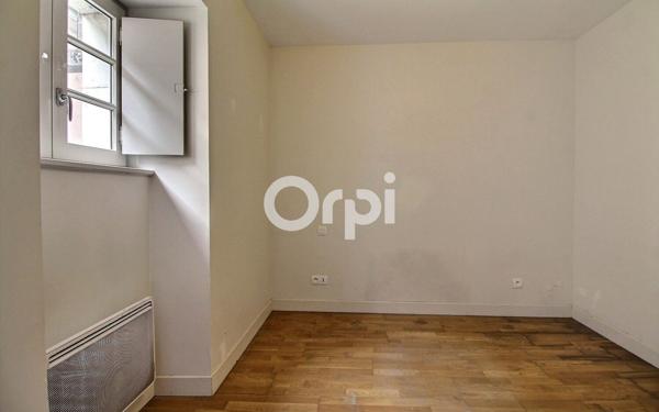 Appartement à vendre    5 pièces • 125 m2 Oloron-Sainte-Marie