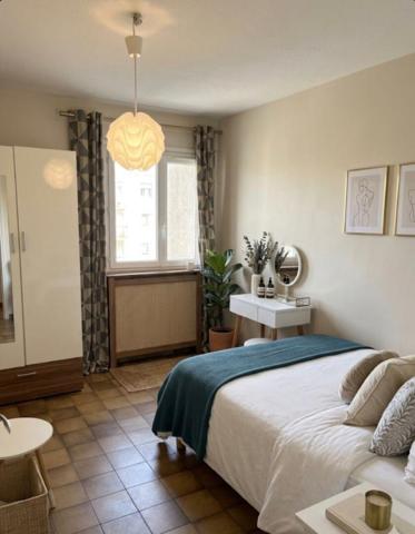 -BASTIA-Appartement T3  60m2 Résidence de 3 niveaux Cave Parking