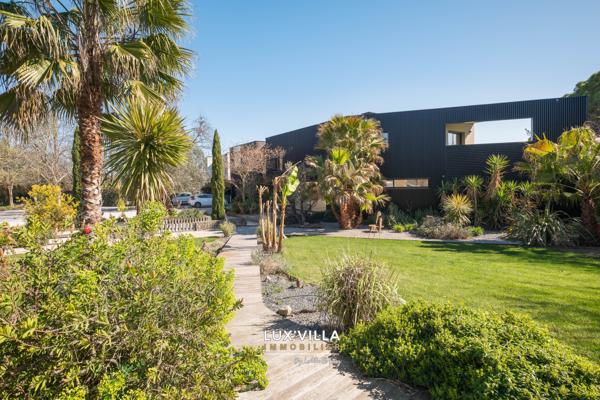 Villa d'exception et ses 4 studios indépendants