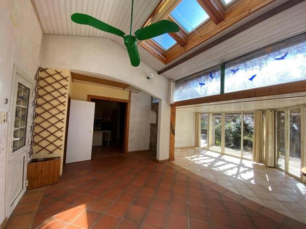 ST SAVIN MAISON + de 200 m² sur 5 000 m² Saint-Savin (33920)