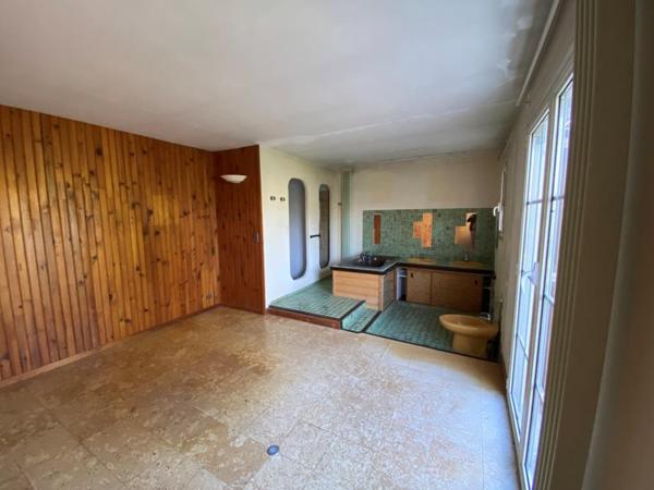 ST SAVIN MAISON + de 200 m² sur 5 000 m² Saint-Savin (33920)