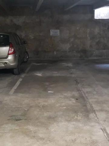 Location Parking 13 m2 à Reims