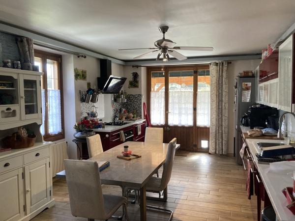 Grand appartement à vendre avec terrasse à Mouguerre (64)