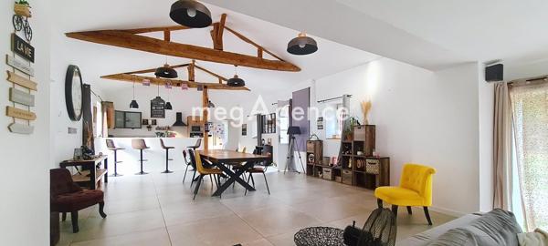 Maison à CHALLANS, 85300 - 6 pièces 209m²