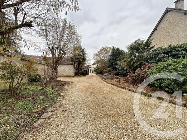 Maison à vendre  10 pièces - 226 m2 MAINTENON - 28