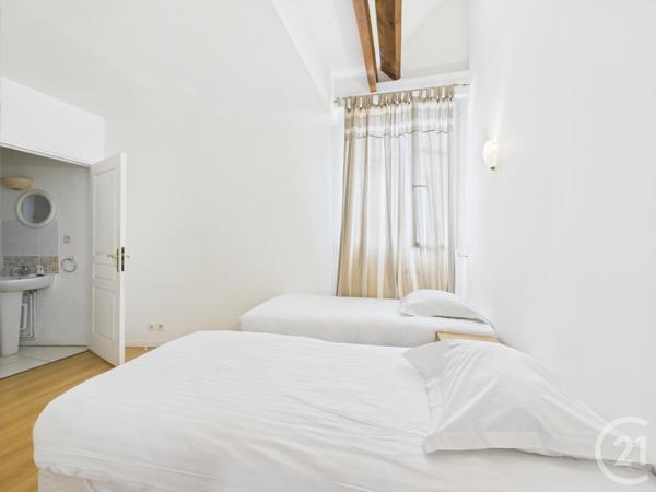 Immeuble à vendre  302,24 m2 CHARTRES - 28