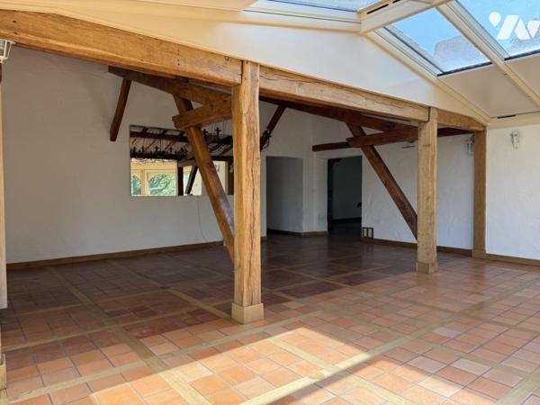 Maison traditionnelle contemporaine