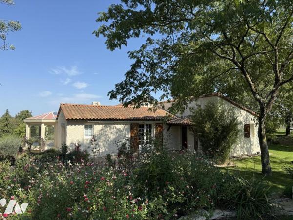 Maison traditionnelle contemporaine