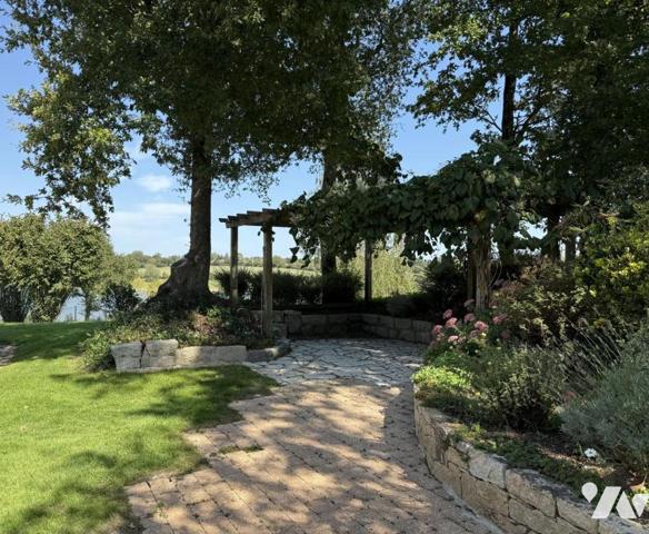 Maison traditionnelle contemporaine